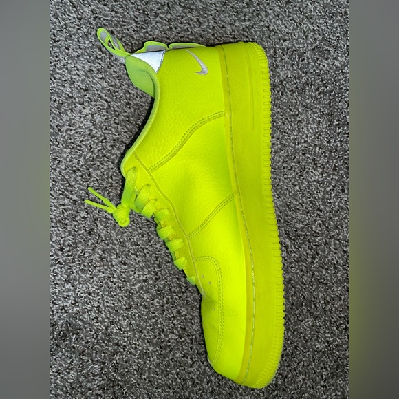 Neón yellow /green NikeAir ones - Picture 5 of 6